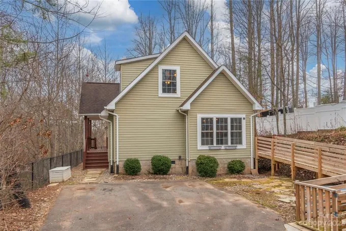 128 Sleepy Forest Drive, Leicester, NC 28748 for Sale
