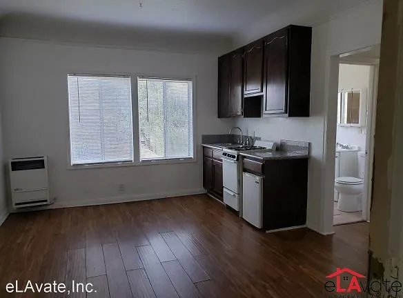437 W 50th St - Los Angeles, CA 90037 - Home For Rent