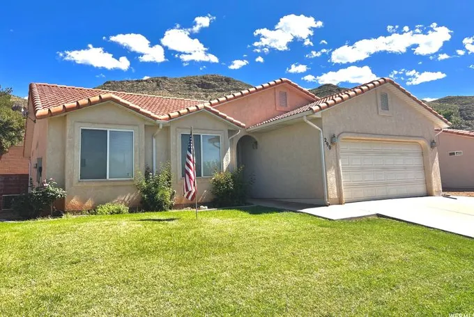 290 N 100 E, La Verkin, UT 84745 - MLS 1900847 for Sale