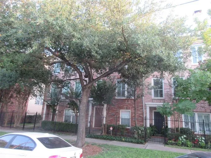 2905 Caroline St, Houston, TX 77004 for Rent