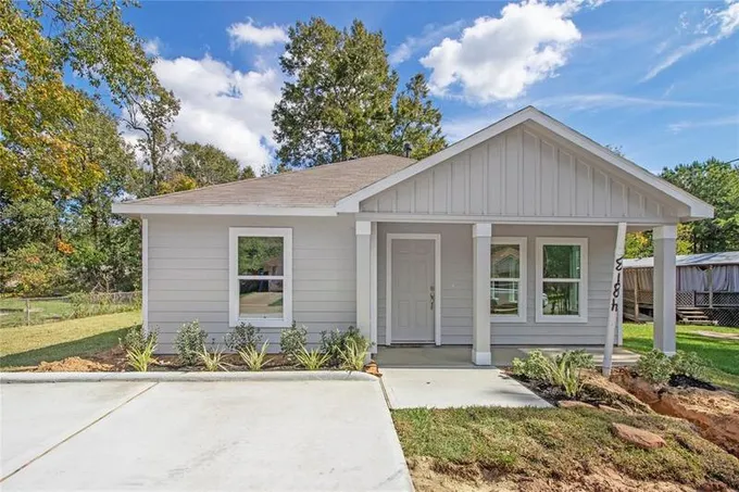 807 Jefferson Ave, Cleveland, TX 77327 for Sale