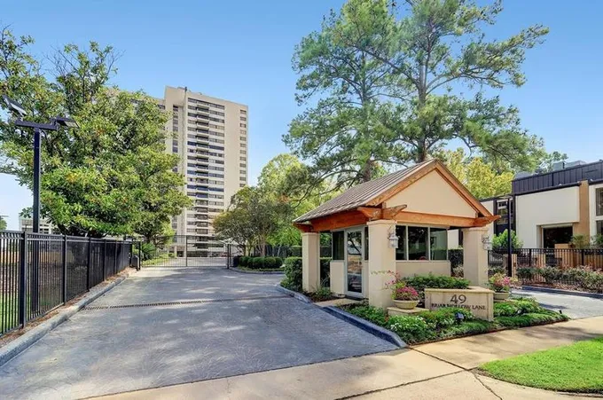 49 Briar Hollow Ln #803, Houston, TX 77027 - MLS 26547145 for Rent