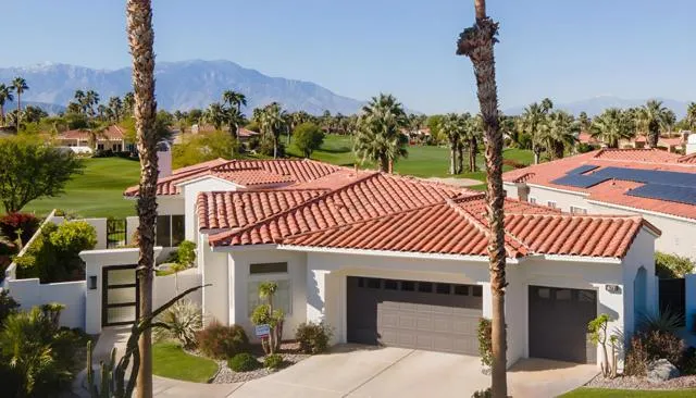 677 Arrowhead, Palm Desert CA 92211 for Sale
