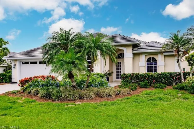 28839 Winthrop Cir, Bonita Springs, FL 34134 - MLS 224003897 for Sale