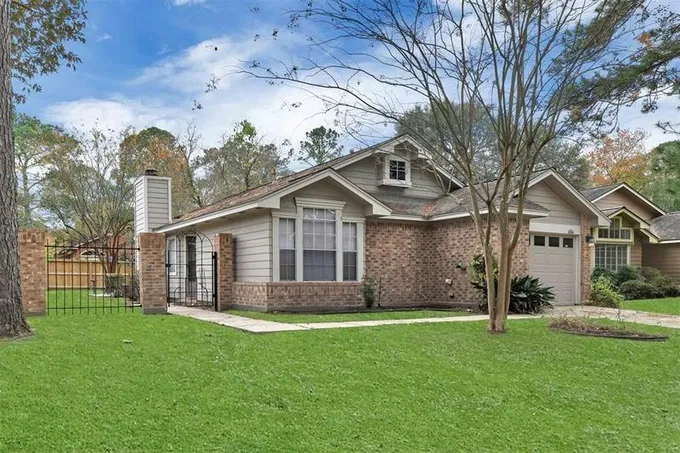 4114 Meadowgold Ln, Houston, TX 77345 for Sale