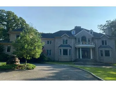 Stony Brook Place Aka 11 Stonybrook Place for Sale