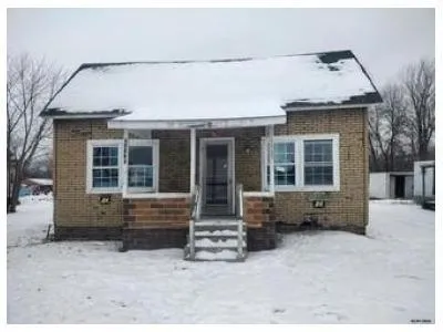 Locust St for Sale