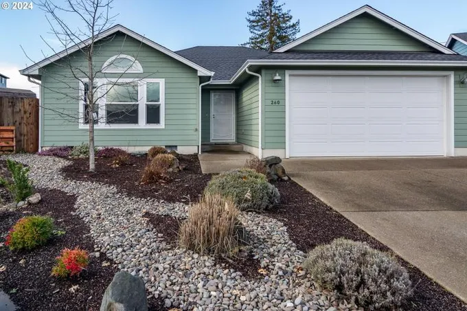 Roseburg, Douglas County, OR House for sale Property ID: 418875180