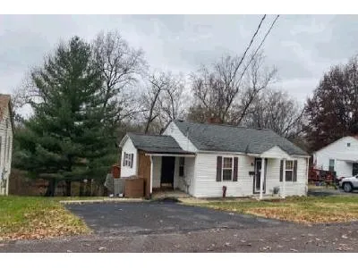 Cardot St for Sale