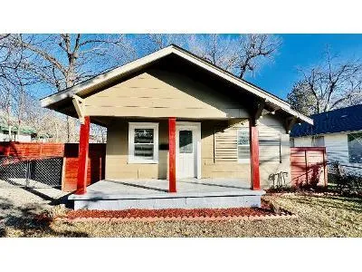 E Zion St for Sale
