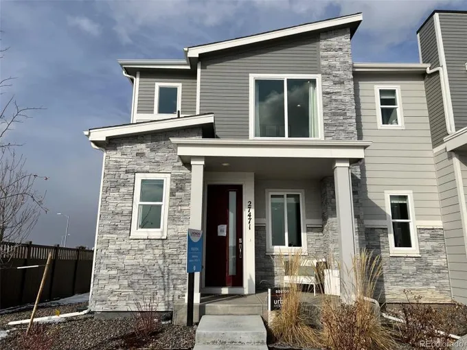 27471 East Maple Avenue, Aurora, CO 80018 for Sale
