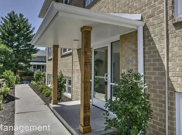 119 N 41st St unit 2 - Omaha, NE 68131 - Home For Rent