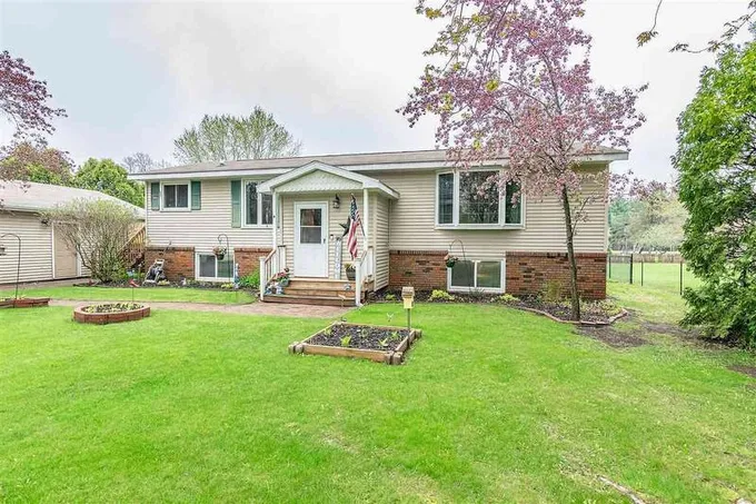Honeysuckle, WISCONSIN RAPIDS, WI 54494  622424866 for Rent