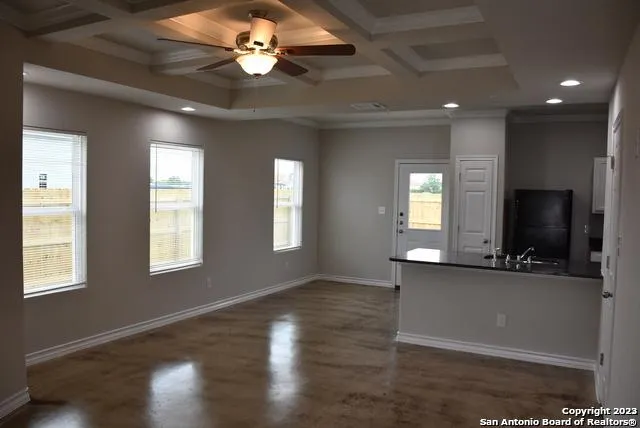 6611 Arancione Avenue, San Antonio, TX 78233 for Sale