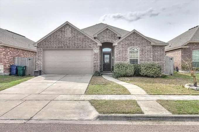 7229 Vanessa Dr, Corpus Christi, TX 78414 for Sale