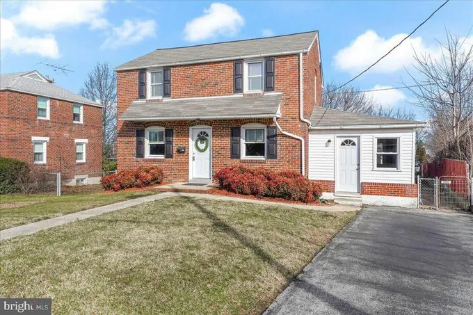 216 W GRANT AVE, NEW CASTLE, DE 19720 Single Family Residence For Sale  MLS# DENC2055832
