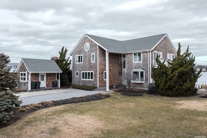 370 Fishermans Beach Road, Cutchogue, NY 11935 for Sale