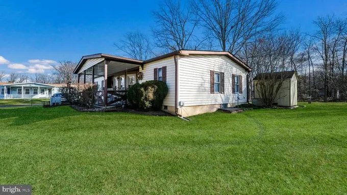 677 Laurel Lane, North Wales, PA 19454 for Sale