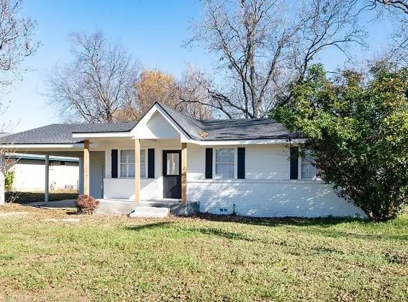 208 N Coleman St - Mabank, TX 75147 - Home For Rent