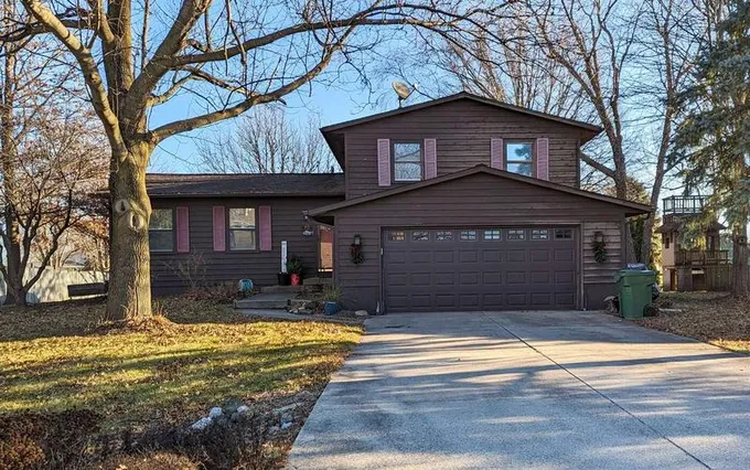 904 S Trailside Drive, Mahomet, IL 61853  623696520 for Sale