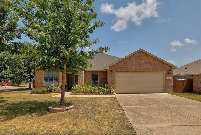 500 Dinge Bay Dr, Round Rock, TX 78664 for Sale