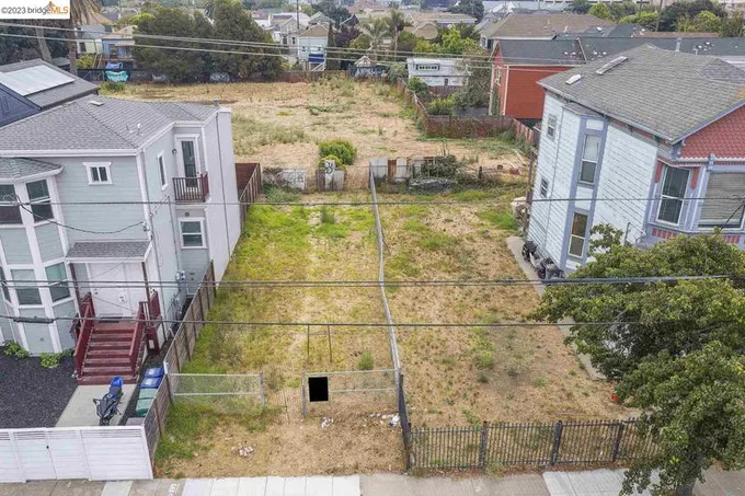 822 Pine Street, Oakland, CA 94607 for Sale