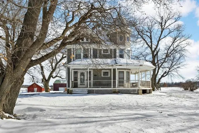 1706 OLD MUSCATINE RD, Tipton, IA 52772 Single Family Residence For Sale  MLS# 2400420