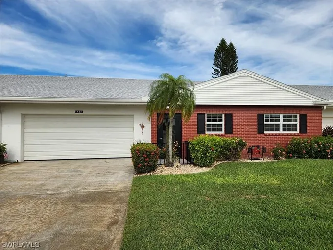 1461 Edgewater Circle, Fort Myers, FL 33919 for Sale