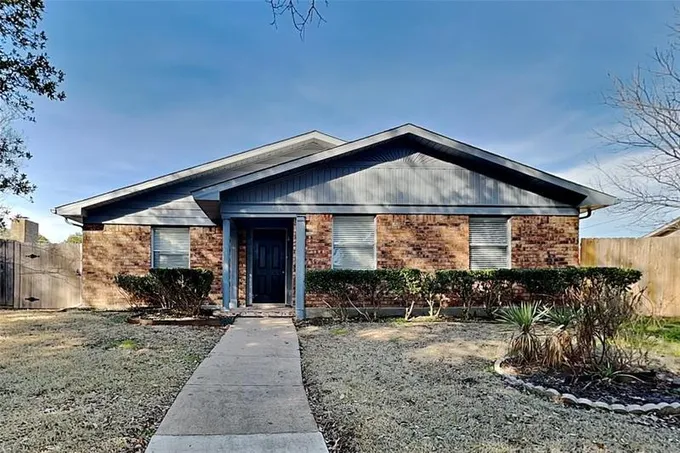 734 Oakland St, Grand Prairie, TX 75052 for Rent