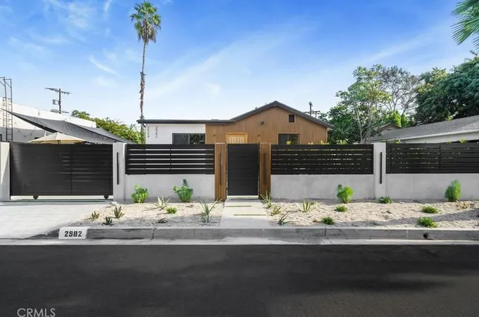 2982 Glendale Blvd, Los Angeles, CA 90039 - MLS SR23223149 for Sale
