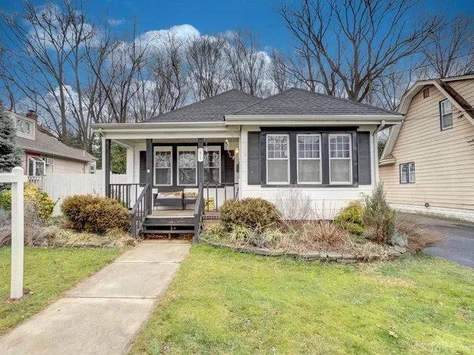66 Pleasant Avenue, Edison, NJ 08837 for Sale