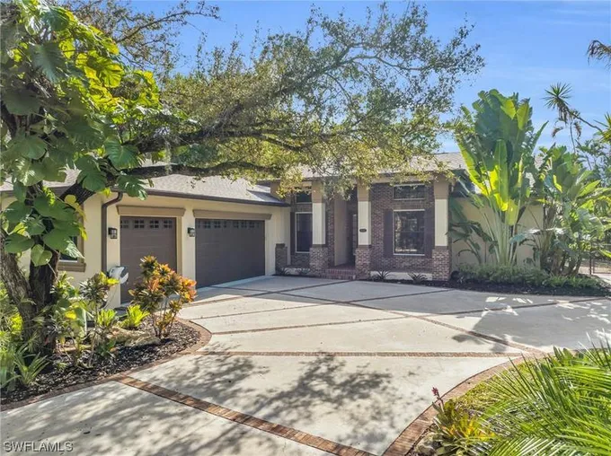 15640 LAUREL DAWN DR, FORT MYERS, FL 33912 Single Family Residence For Sale  MLS# 224009738