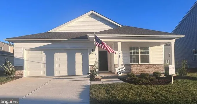 371 Toulouse Ln, Martinsburg, WV 25403 - MLS WVBE2025128 for Sale