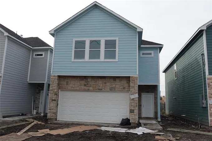 8628 Scott St, Houston, TX 77051 for Sale