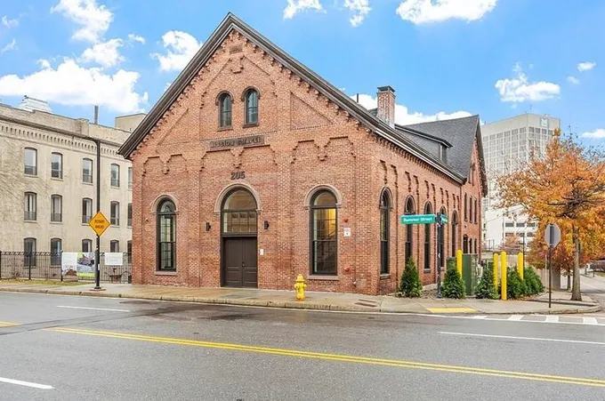 205 Summer #3, Worcester, MA 01604 - MLS 73186400 for Rent