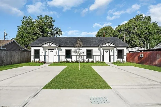 12009 Meadowgreen St B, Houston, TX 77076 for Rent
