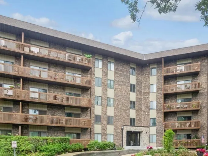 120 LAKEVIEW DR APT 417, Bloomingdale, IL 60108 Condominium For Sale  MLS# 11955723
