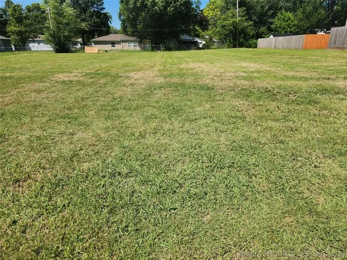 SW 1ST STREET, Pryor, OK 74361 Single Family Residence For Sale  MLS# 2405643
