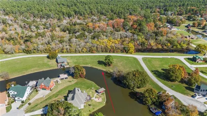 60 Wildwood Lake Dr, Huntsville, TX 77340 for Sale