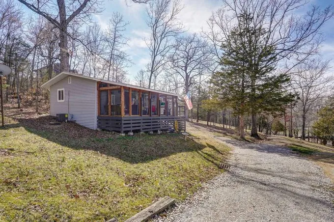 591 Van Miller Drive, Galena, MO 65656  611430588 for Sale