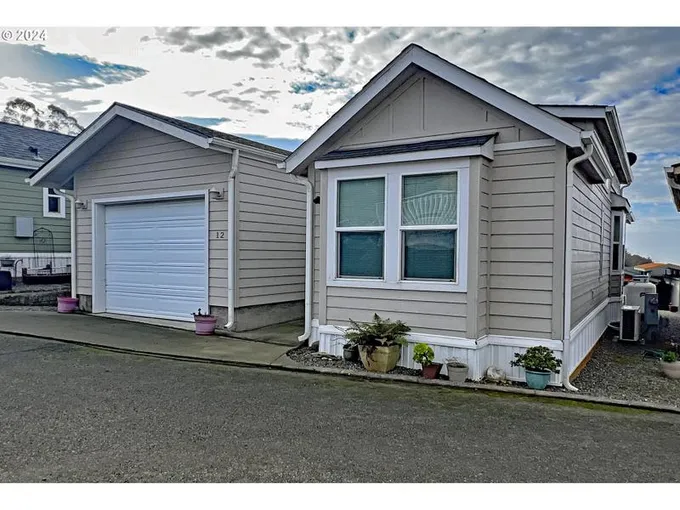 16252 TOLMAN LN 12, Brookings OR 97415 for Sale