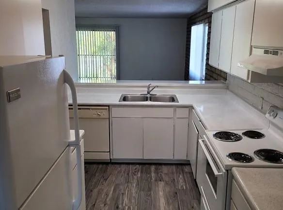 9009 E. Broadway Blvd Apartments - 9009 E Broadway Blvd - Tucson, AZ Apartments for Rent