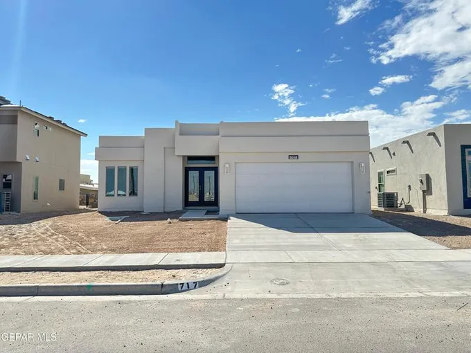 717 Cedarwood, El Paso, TX 79928 for Sale