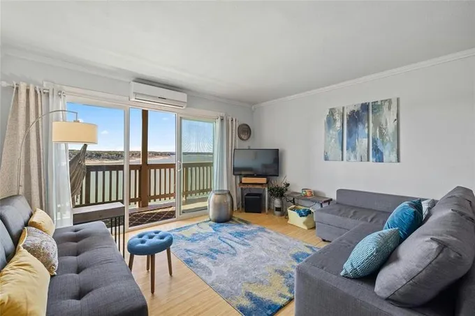 2 Cliffhouse Dr #213, Morgans Point Resort, TX 76513 for Sale