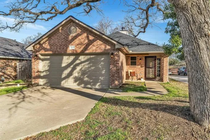 2000 WILDERLAND CIR, Bryan, TX 77807 Single Family Residence For Sale  MLS# 49986907
