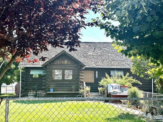 200 S Oregon Street, Dorris CA 96023 for Sale