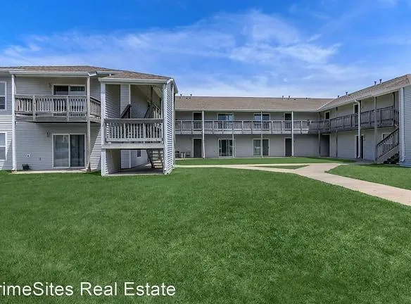 415 S Cherry St - Grand Island, NE 68801 - Home For Rent
