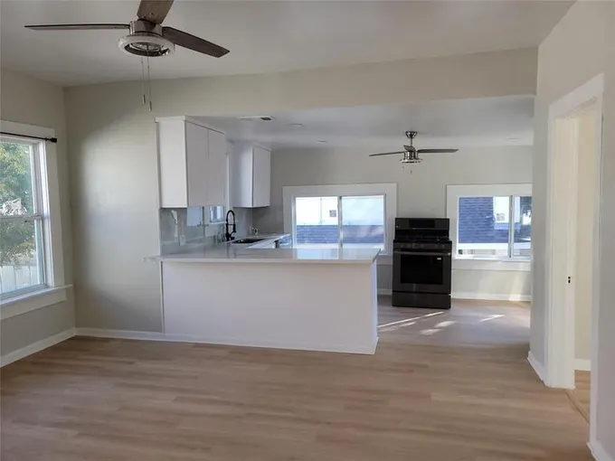 615 Pacific St, Houston, TX 77006 for Rent