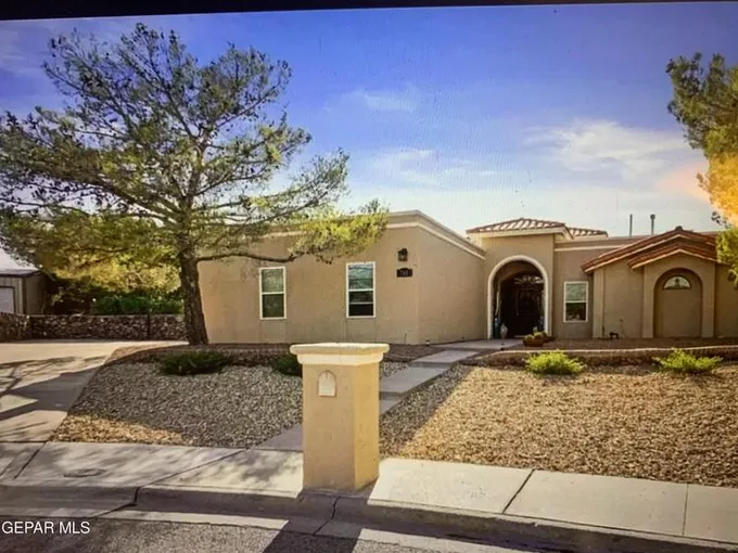 701 Patio Feliz Lane, El Paso, TX 79912 for Rent
