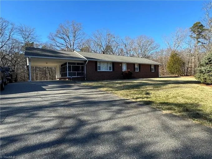 Tobaccoville, Forsyth County, NC House for sale Property ID: 418505028